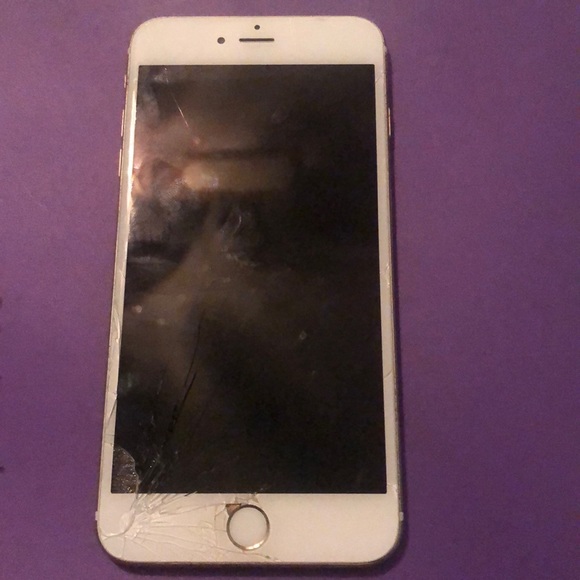 iPhone 6 Plus - Picture 1 of 2